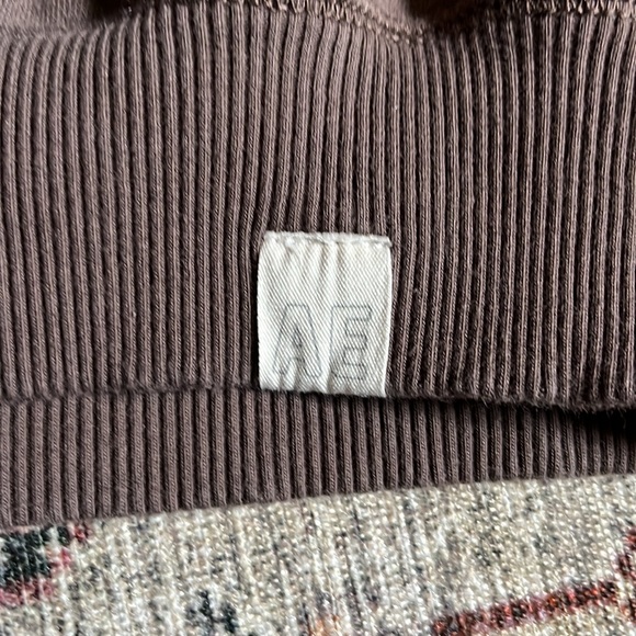 american eagle crew neck - Picture 2 of 3